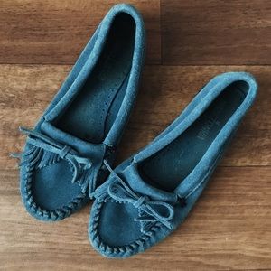 Minnetonka turquoise blue Kilty suede moccasins